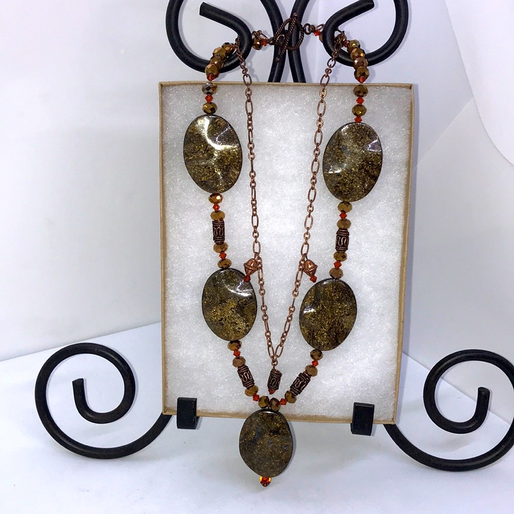 Hand Crafted Artisan Made Stone and Sparkly Beads Necklace with a Toggle…